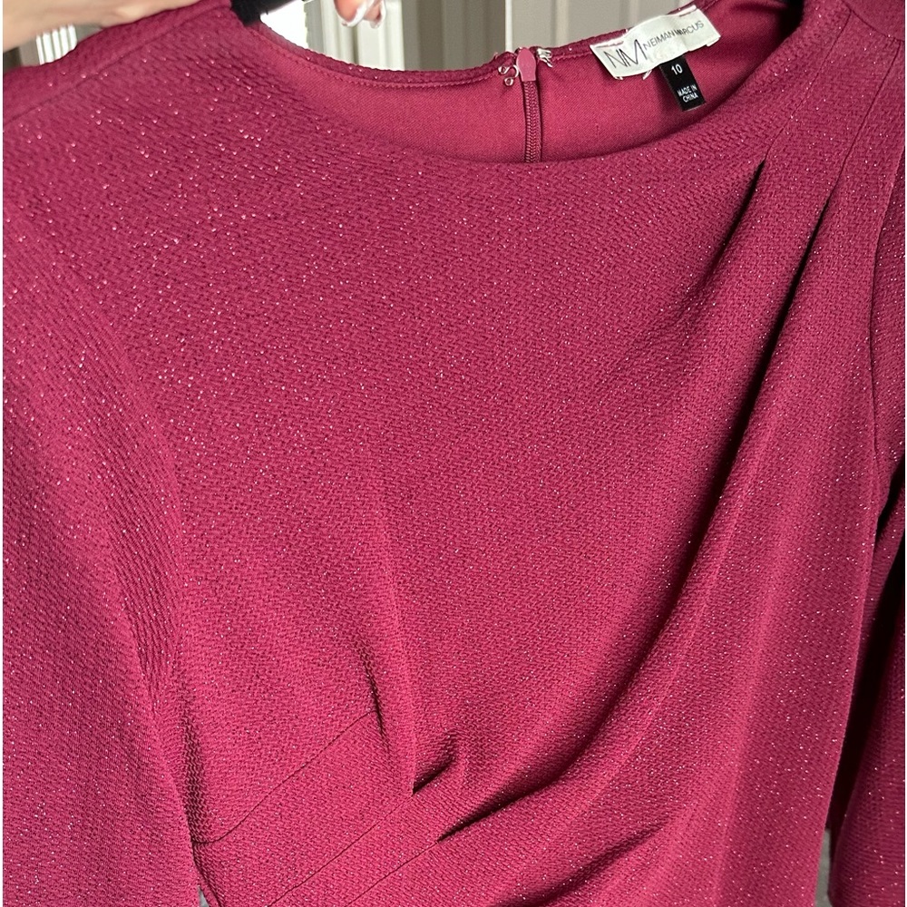 NEIMAN MARCUS SZ 10 Formal dress, NWT, Wine color w/sparkle fabric